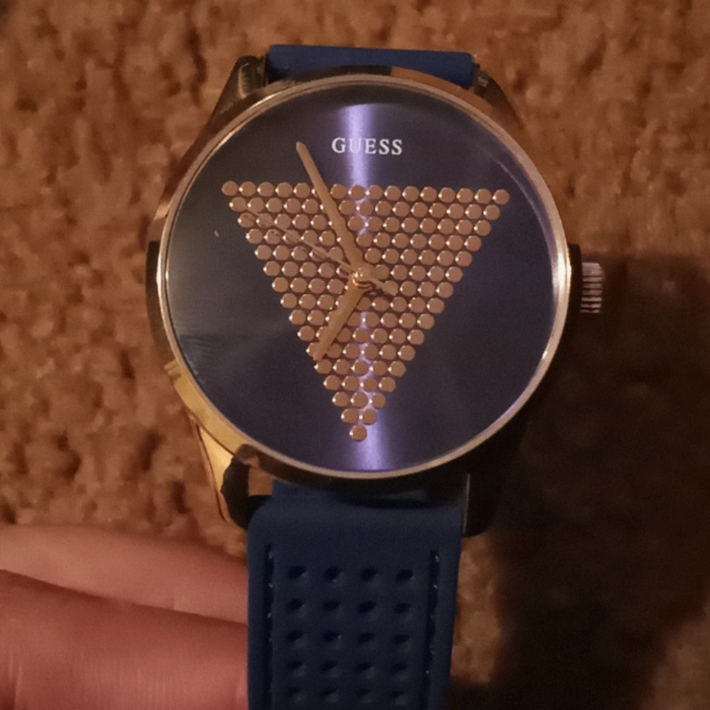 Geuss watch
